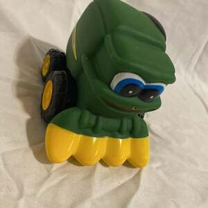 Ertl John Deere Corey Combine Diecast Metal Toy Tractor Plastic